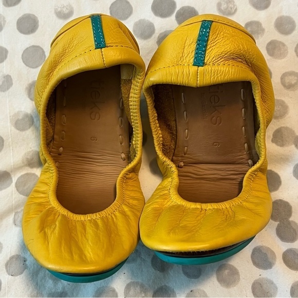 Tieks Mustard Yellow Ballet Flat Shoes Size 6 - Picture 5 of 15